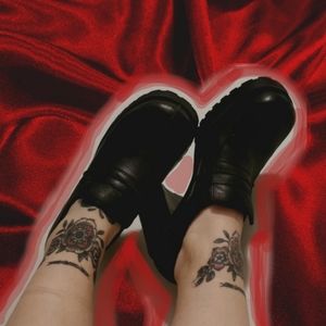 Vintage 90s Platform Pumps